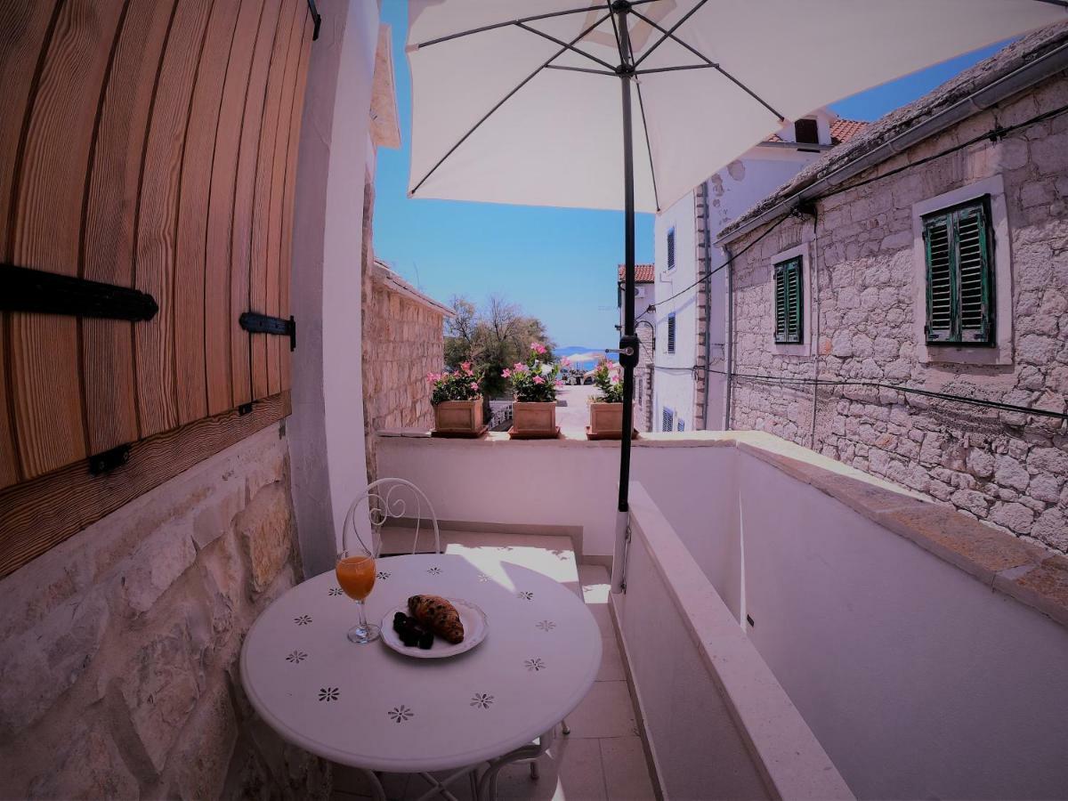 Apartment Vesna Primošten Екстериор снимка