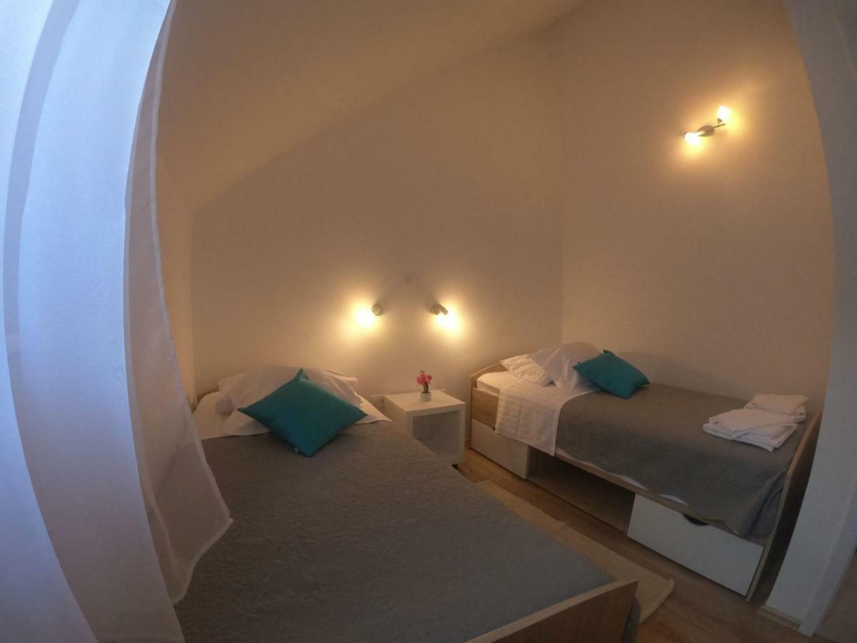 Apartment Vesna Primošten Екстериор снимка