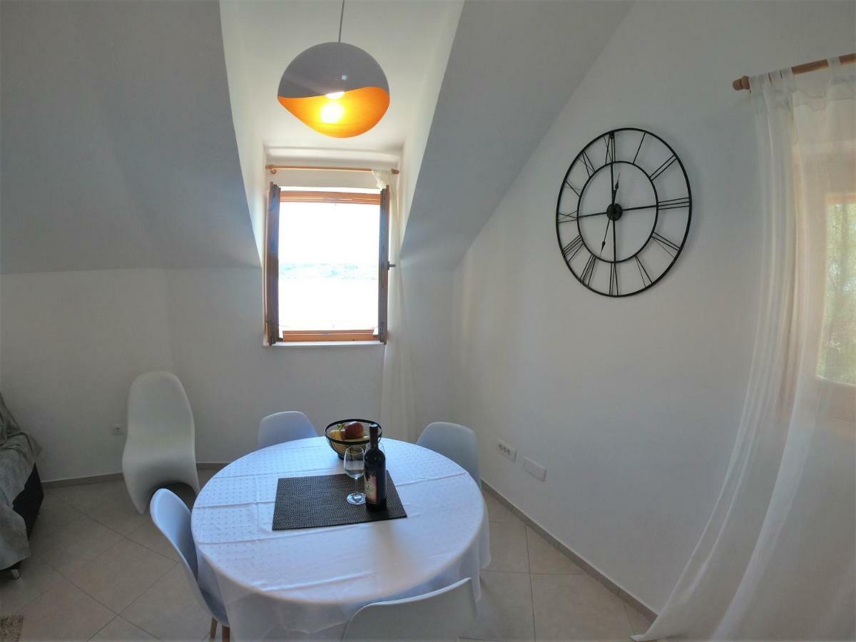 Apartment Vesna Primošten Екстериор снимка